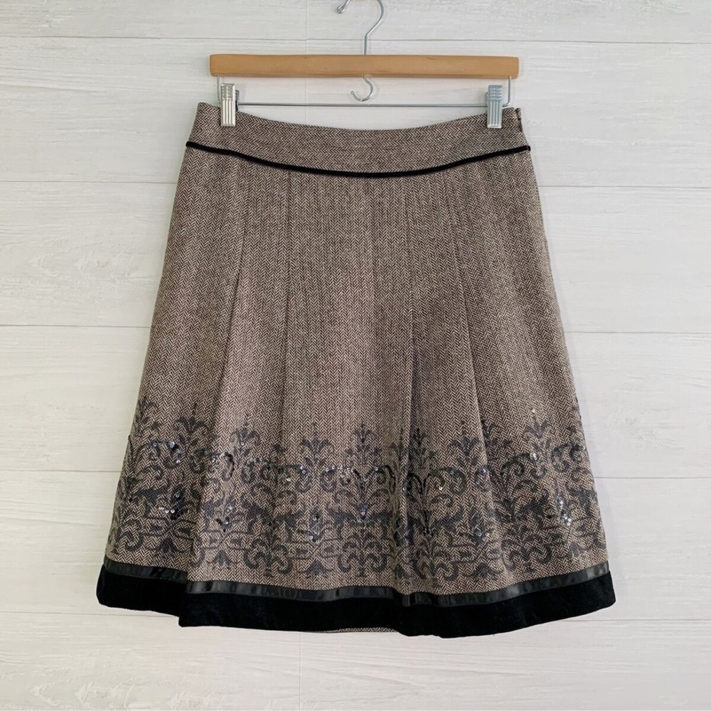 Ann Taylor Loft petites herringbone, velvet trim, sequin pleated skirt size 4p
